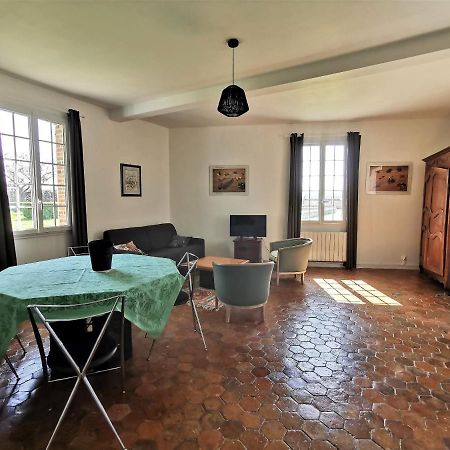 Vila Tourterelle, A Proximite De Auxerre Et Chablis Hauterive  Exteriér fotografie